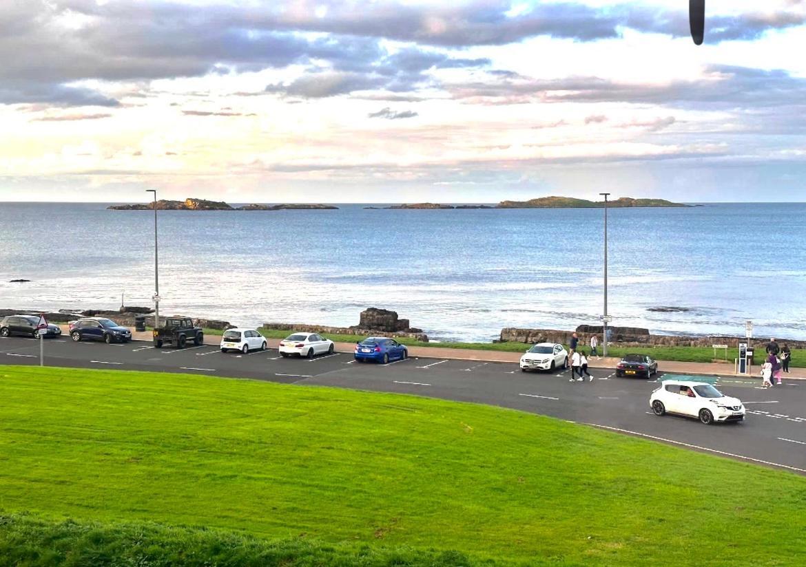 Stunning 3 Bed Seafront Mansion Building Sleeps 6 Adults Or 8 With Kids Leilighet Portrush Eksteriør bilde